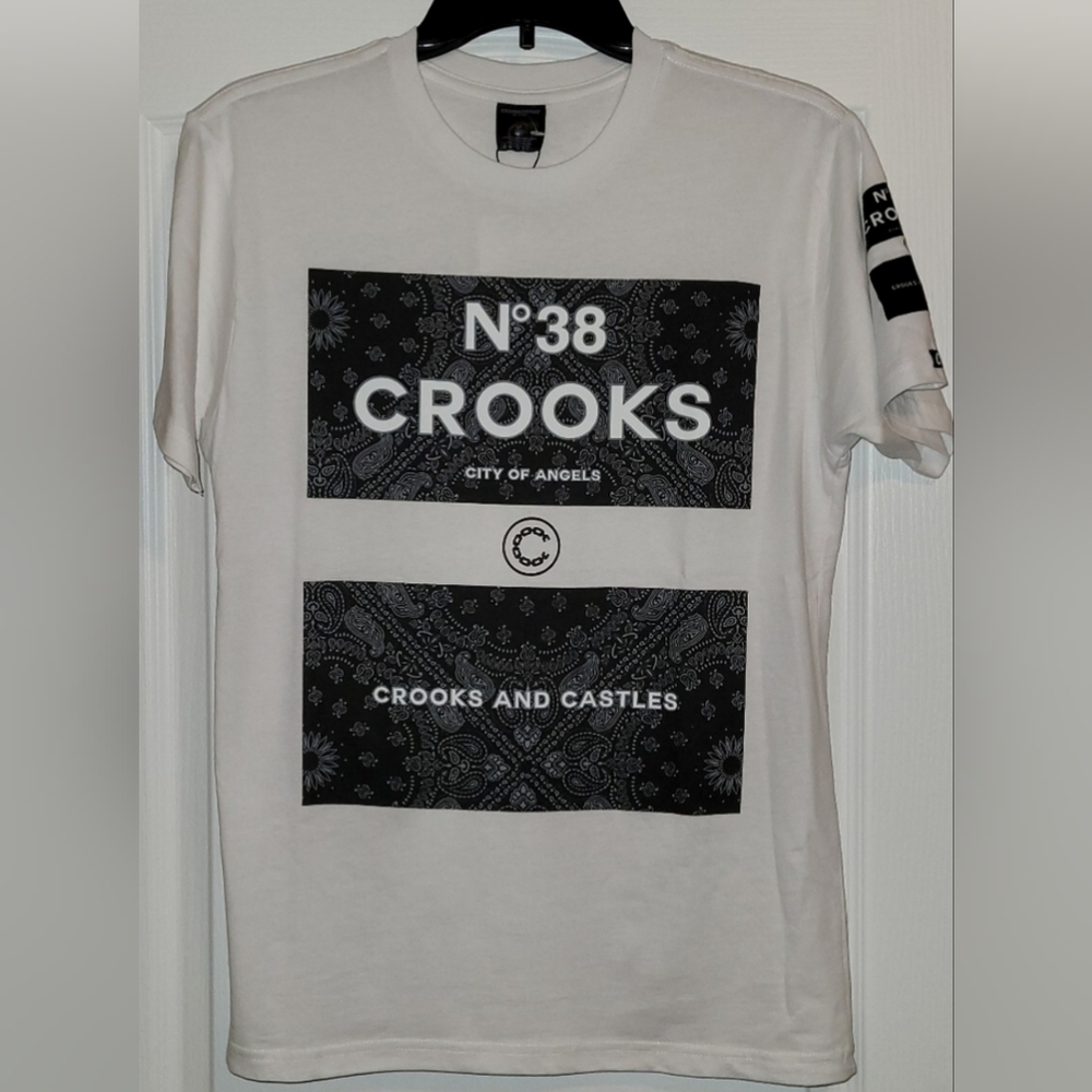 No 38 Crooks tee
